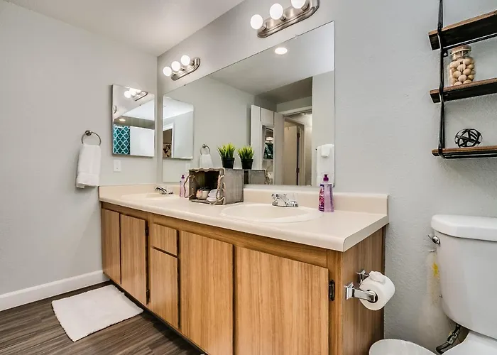Heated Community Pool-quiet Community-top Flr Unit