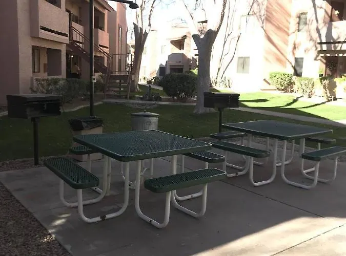 Heated Community Pool-quiet Community-top Flr Unit Apartment