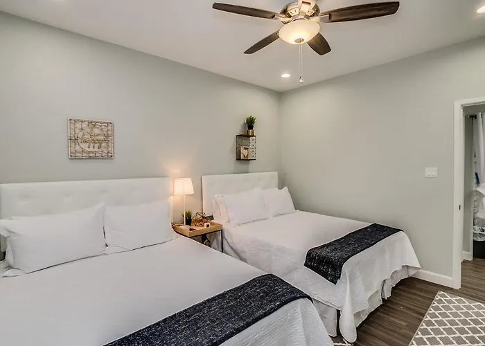 Apartment Heated Community Pool-quiet Community-top Flr Unit Mesa